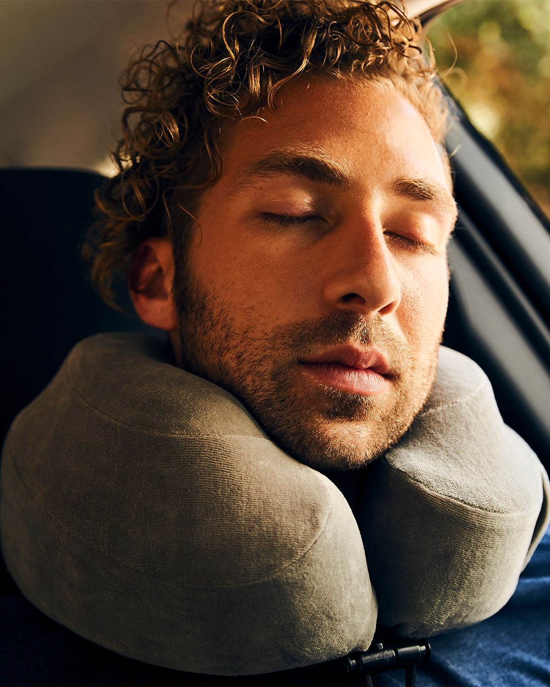 Evolution Classic® Neck Pillow - Cabeau